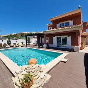casa-dos-cedros-lagos.hotelaalgarve.com/